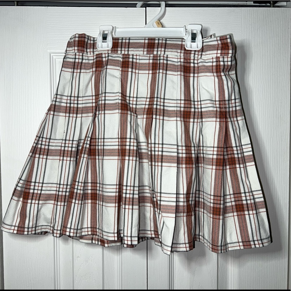 nwot american eagle plaid pleated skirt (size small)